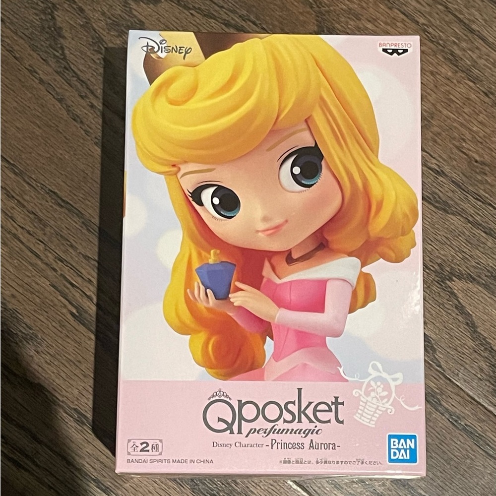 Aurora QPosket Perfumagic figure